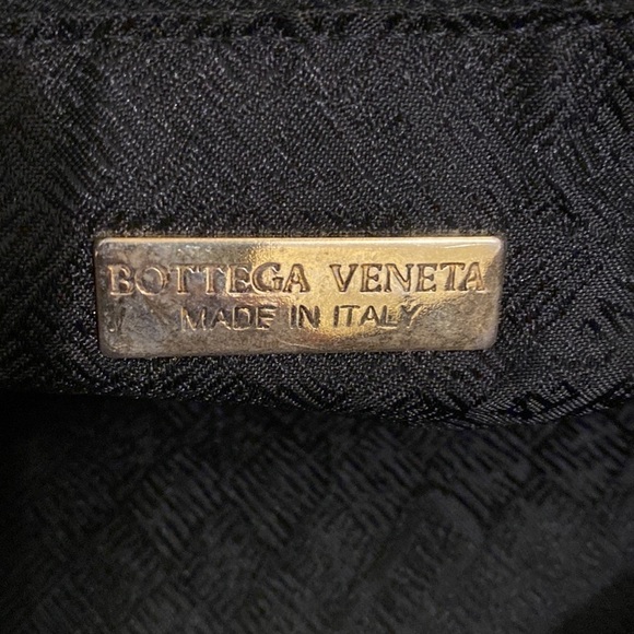 BOTTEGA Veneta leather vintage burgundy shoulder/ crossbody bag . - Picture 10 of 17